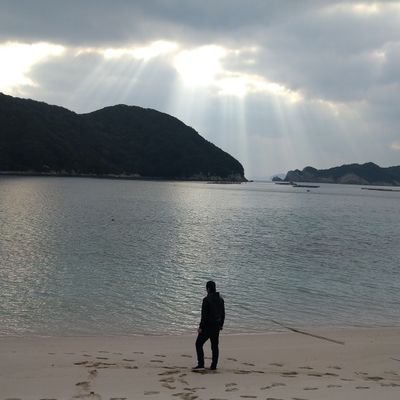 arakensak's profile picture. 放送作家／長崎県／五島列島／佐世保南／中大総政