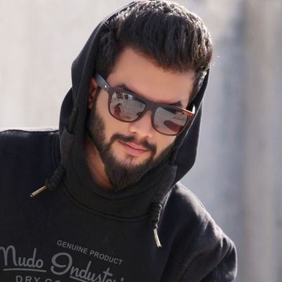 Hamoudi02015's profile picture. إذا أردت ألا تندم على شيء، فافعل کل شيء لوجه الله.