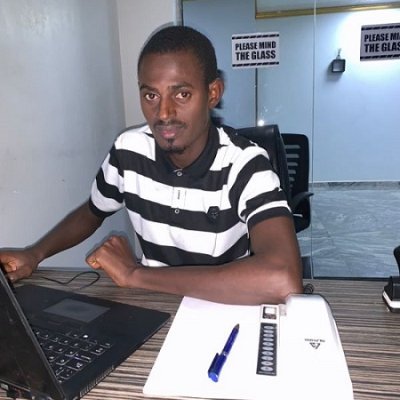 alkasima's profile picture. Follow for daily programming tips and quotes to enhance your coding skills. Learn something new every day. #programmingtips #coding #quotes