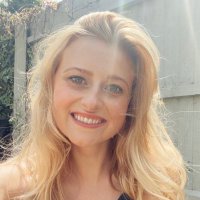 Emily (@emirev14) 's Twitter Profile