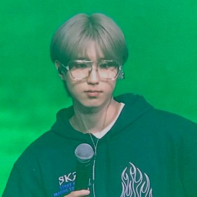 skz • enhypen ᙏ̤̫
