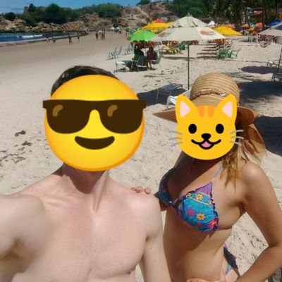 Casal exclusivamente exibicionista. Casados de verdade.