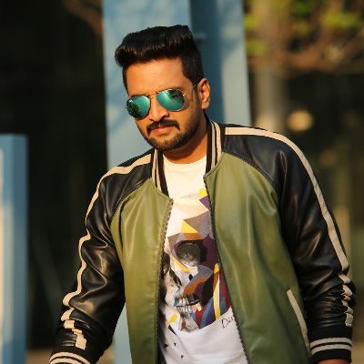 Santhanam fan girl♥️and vaibhavi shandilya ♥️ Trisha♥️Stephen zecairch music 🎶🎶 and u1🖤 Srinisha♥️ suriavelan rupini favorite 🥰 avlothan BIO🖤🖤🖤🖤🖤🖤🖤🖤