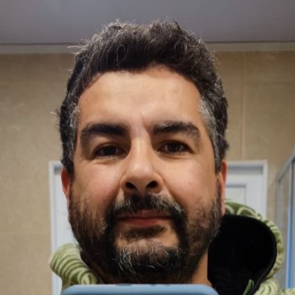 talovalenzuelas's profile picture. Informático en Valdivia, Colo-Colo en mi corazón, defensor de las causas justas y melómano. Casado a los 44.