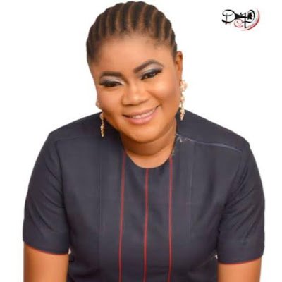 Gloria Durosimi from Ondo state. I'm into catering services.