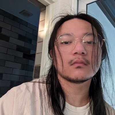 Forever bedhair. Dense asf. Hippie as shit. Musician, and SoCal Lee player. 🇵🇭➡️🇺🇲