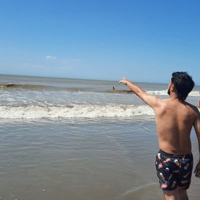 Campeón mundial y streamer en pausa cuya cuenta original de twitter fué robada.