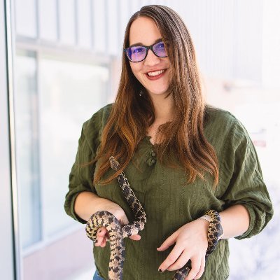 Round frogs are the best frogs | disease, ecophysiology, and amphibians | co-editor of MWPARC's newsletter | UNL and USD alumna | UTK postdoc | she/her 🏳️‍🌈