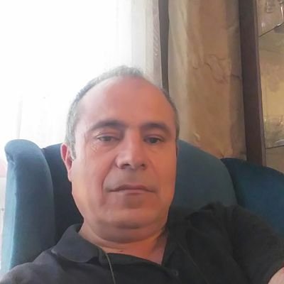 Başbuğ Mareşal Gazi Mustafa Kemal ATATÜRK. Ne mutlu Türküm diyene.
Hasta Fenerbahçe li. CHP Bornova kurucu üyesi.(2.defa)