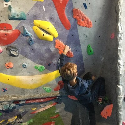 inside_moments's profile picture. Using experimental psychology to understand great sporting moments and using great sporting moments to understand experimental psychology