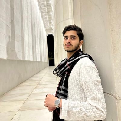 فَأَمَّا مَن ثَقُلَتْ مَوَٰزِينُهُۥ فَهُوَ فِى عِيشَةٍۢ رَّاضِيَةٍۢ