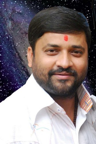 Dr. RAJ DEEPAK MISHRA is one of the most remarkable astrologers who is highly educated with M.A. IN Political Science, Ancient History, Archaeology & Culture.