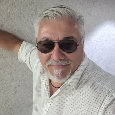 MenkenLuiz's profile picture. Arquitetura 
Residencial e corporativa
Projeto Arquitetônico e Interiores com Gerenciamento de Obra.