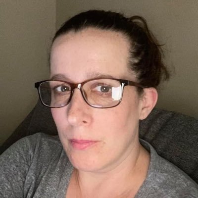 Speaks 🇺🇸 🇩🇪 🇪🇸 MA/EL, SIOP certified trainer, Golden Apple nominee, Former EL department lead, Former KYTESOL Sec., MS EL Teacher, RTs not endorsements.