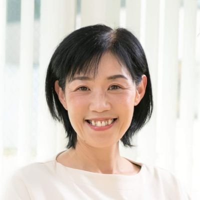 姿勢予防医学士®兼カウンセラー ▲「自分の力」と自信を取り戻し、HAPPYで自立した人生の為に▲身体と心で多くの不調を経験🥲摂食障害/産後鬱/過換気症候群etc…▲辿り着いた全身同時矯正で治療↔悩みのループから脱却▲20年来の偏頭痛を解消🎶心理×姿勢でできる事がここにある🎁