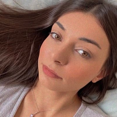 isa98_san's profile picture. ni pudo quererme ni quiso, pero no fue para tanto.