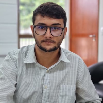 Jornalista, manja de digital. Esse perfil não sabe fazer humor.