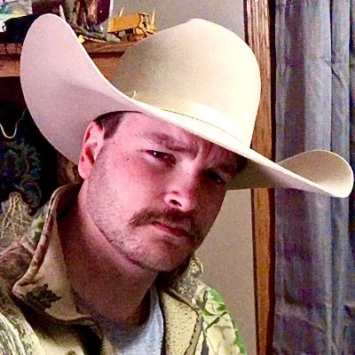 andrewbrink17's profile picture. Enjoy life and who you have in it ☝