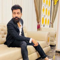 SNEHAL MOREY (@guy_next_d00r) 's Twitter Profile Photo