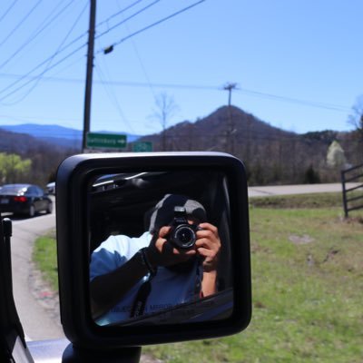 EmCeEs_'s profile picture. welcome to the inside of my head... it’s sloppy and has a lot of twists and turns.