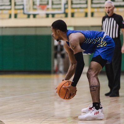 Dleaks05's profile picture. CHRIST FOLLOWER | OAKLAND | 6’1 G |