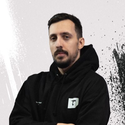 CGO at @cryptovagg

Sales rep, E-sport CS:GO Manager and Golf Player