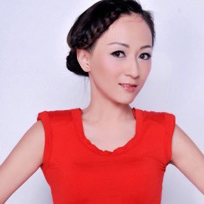 A Cosmetics manufacturer from China and provide ODM/OEM services
