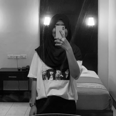 Some days are just heavy but we always end up fine 🤍
