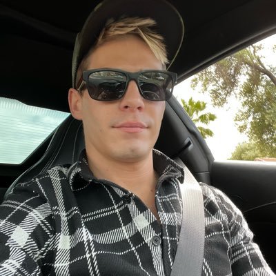 5x Award Winning Gay Pornstar🏆🏆🏆🏆🏆 Into fast cars, yoga, airplanes, cowboys, and country music. Thanks for following my fan site! Love you, mean it! 🥰