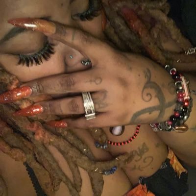 sweeter than your granny’s pecan pie... but will backhand you like your uncle junebug.... watch ya step..I’m saused📿🔮🖤✊🏽