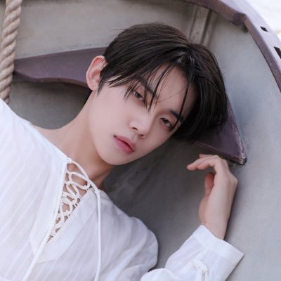 xxxyj99's profile picture. 