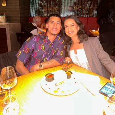 Sezleyy Profile Picture