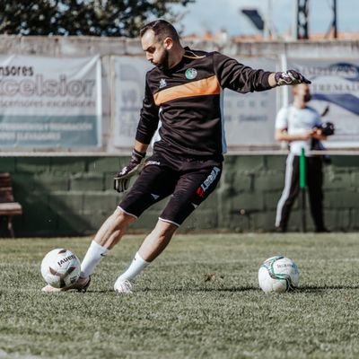 Tec.Especialista en Entrenamientos De Porteros.
Entrenador de porteros del @CdGevora
Murguero @Eseeselespiritu