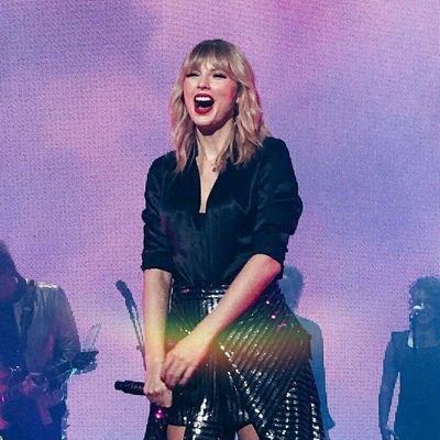 French girls lucky enough to have seen Taylor Swift in France and Europe 🎶
SPOILERS FROM THE ERAS TOUR ✨ (Fan account)