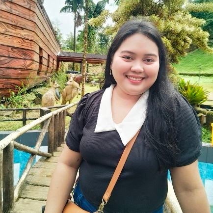 A student 🎓 @18
Stepretyy😉
tephy❤❤
follow your heart ❤and live life you choice😇.