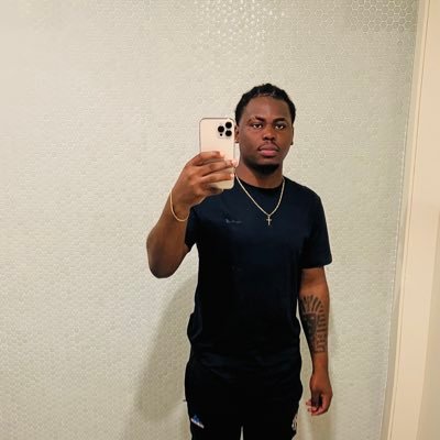 DaiquiriFresh's profile picture. Living like fucking Stunna