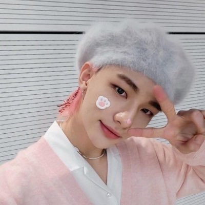 mvltistn's profile picture. safe place ᝰ #스트레이키즈 || multistan