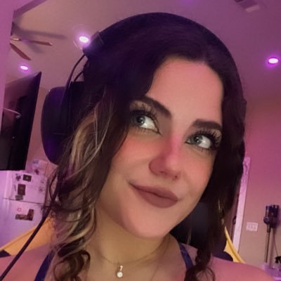 Small streamer, big silly ❤️‍🩹Mental health advocating pansexual bipolar bunny 🐰🏳️‍🌈