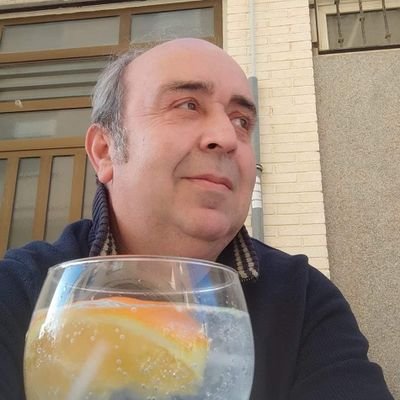 M'agrada conversar
Instagram xavibarbeta
A Facebook Oficis antics- Els treballs i els dies