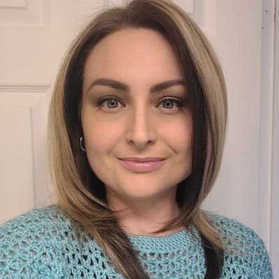 mnhens84's profile picture. ♥️🤍💙Conservative American, wife, momma of 3 beautiful girls and 2 crazy Boston Terriers 💙🤍❤️