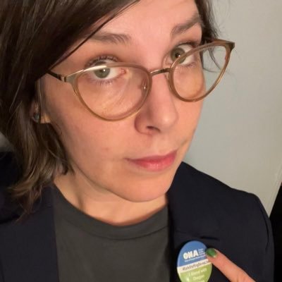 Sararistocrat's profile picture. Mom, Woman, Wanderer