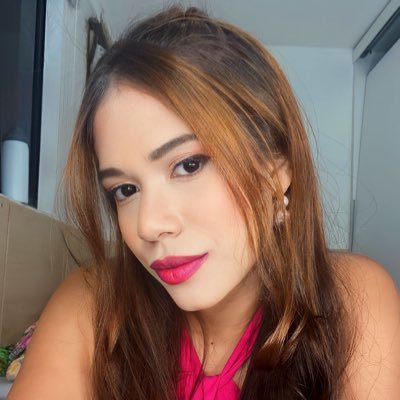 Influencer @ajfesports
Comentarista e apresentadora de e-sports