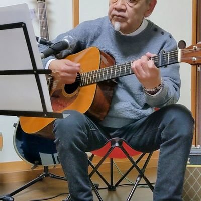 音楽好きなおじさんです。
ボランティア活動をしています🎶