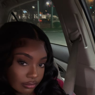 briathebody's profile picture. typa bitch that don’t give a fuck.