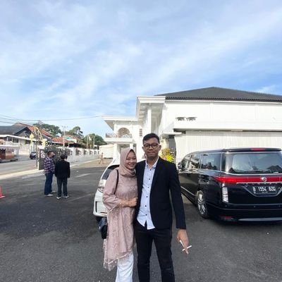 itsmerauf's profile picture. 