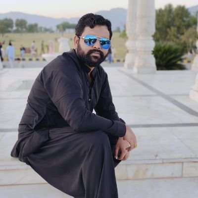 ہم درویش لوگ ہیں علی ج ہمارا عشق نہیں، ہماری
روح ہے ❤