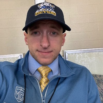 Assistant Head of School & Athletic Director at St. Thomas More Academy! @STMAGriffins
South Bend, IN | ND ‘19 ☘️ | ACE 26 🍎