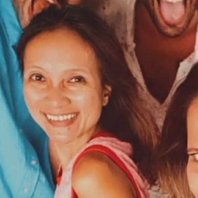 Mais que pelada, NAKED™ | ME SOBRA ÓDIO™
Catsitter, Polímata, Trillulu | Gosto de Picar Alho | Rasa igual um pires