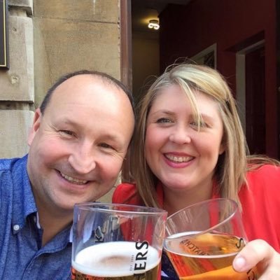 Intelligent, Good Looking, Funny, but above all, Modest!! ⚽️. Top veg grower. Experienced beer taster. Reluctant slimmer.