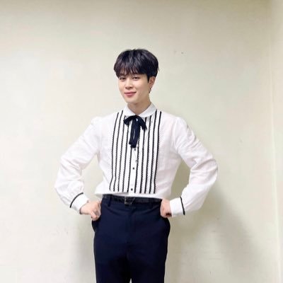 Parkjim28997351's profile picture. B.T.S singer